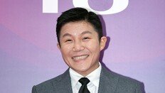 조세호, ‘조폭 고가 선물 수수설’ 부인…소속사 “허위사실 법적대응”