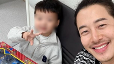 “장난감 차 사줄게”…최필립, 소아암 아들 병원 공포 없앴다