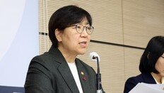 李 ‘탈모 건보 적용’ 주문에…정은경 “재정에 상당한 영향” 신중