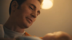 방패 내려놨던 캡틴의 귀환…크리스 에반스, ‘어벤져스’ 복귀 확정