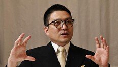 “달라진게 없는 1년… 조종사-관제사 업무과중 여전”