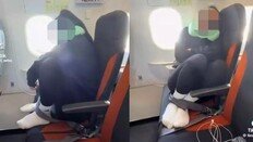 이렇게 하면 비행기에서 꿀잠?…전문가들 “혈전 위험”