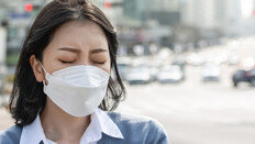 “온몸 두들겨 맞은 것처럼 아파” 감기 vs 독감 구별법 [알쓸톡]