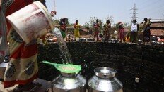 “똥물 수돗물” 印 팔다리 마비·사망 속출…1400명 감염