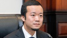 ‘동남아 스캠’ 배후 중국계 재벌, 캄보디아서 체포돼 中 송환