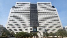 전 연인 흉기로 찌르고 딸과 차량 감금한 40대, 2심도 징역 8년