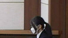 수용번호 ‘4398’ 金, 선고 순간 차렷자세 무표정