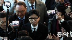 장동혁, 강성 지지층 결집 선택… 오세훈도 나서 “張 물러나라”