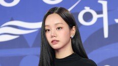 “피의자 신원 특정, 선처 없다”…혜리, 악플러 형사 고소 강경 대응