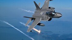 한화에어로, KF-21 미사일 공동개발… 전투기 수출 마케팅 병행