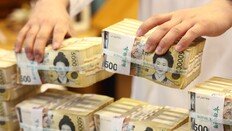 “나 빼고 다 고소득?”…설 밥상 단골메뉴 ‘평균연봉 4500’ 숨겨진 진실