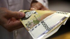 월 400만원이 평균? 절반은 한달 300만원도 못 번다