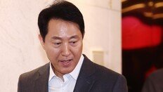 오세훈측 “혁신 선대위 꾸려 장동혁 2선 후퇴”… 張측 “당권 노리나”