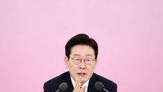 李 “고용 유연성 확보하되, 정규직 늘리는 방향으로 가야”