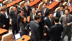 ‘위기’ 28회 언급한 李 “소나기 아닌 폭풍우, 추경이 방파제”
