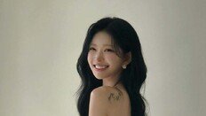 최준희, 11세 연상 연인과 손잡고…웨딩드레스 자태 공개