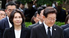 취임후 ‘盧추도식’ 첫 참석한 李 “기득권 반발 두려워않고 개혁”