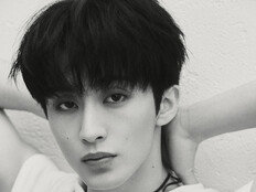 [공식] 마크 SM 떠나고 NCT 죄다 탈퇴 “전속계약 종료”