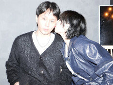 ‘10kg’ 감량 현아, 남편 용준형과 당당 스킨십…하두리 감성 [DA★]