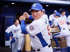 ‘최강야구’ 주장 김태균 “한화 준우승 아쉽지만, 선수들 너무 잘해” (인터뷰)