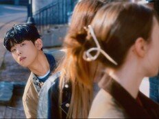 폴킴, 10개월 만에 신곡 발매…영어 가사 직접 작사