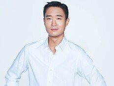 조우진, EBS 다큐프라임 내레이션 ‘노 개런티’ 참여