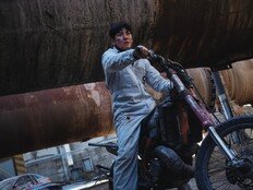 OTT 복수 3파전 “피해자에서 가해자로”의 전환이 주는 카타르시스