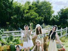 아이들, 코티지코어 감성 가득한 2026 시즌 그리팅 공개