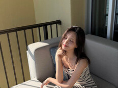 아이브 리즈, 잘 먹고도 늘씬…민낯도 예쁜 하와이 여신