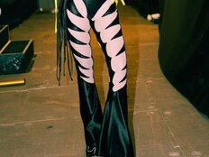 블랙핑크 리사, 뭘 입은 거야…파격 노출 착시 [DA★]