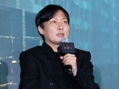 ‘대홍수’ 김병우 감독 “아내 함은정에게 크고 좋은 응원 받았다”