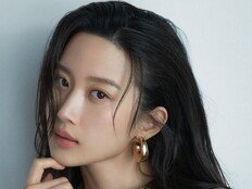 문가영 “란제리 룩 입는 이유? 브랜드 모델로서의 역할…도전 즐긴다”[인터뷰]