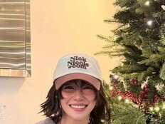 ‘확 달라진’ 서예지, 환한 미소로 분위기 장악