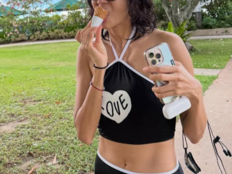 유이, 예전 그 꿀벅지 맞아?…‘허벅지 타투’에 시선 집중