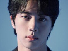 방탄소년단 진, 무대 끝나자 별 다섯…여운도 ‘찐’