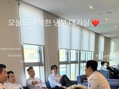 윤남노, 정호영·샘킴 앞 무릎까지 꿇었다…‘흑백요리사2’ 선택 후폭풍