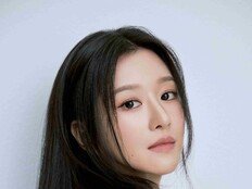 서예지, 무대로 떠났다…‘사의 찬미’ 연극 첫 도전