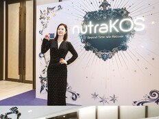 김현주 ‘리틀 라이프’·‘실낙원’ 앞두고 전한 독보적 아우라