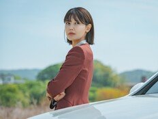 최수영, ‘내남자’ 만지는 여자에 심기불편…팬심 들통 위기 (아이돌아이)