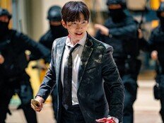 ‘내돈내힘 히어로’ 이준호, ‘K-히어로’의 새로운 획 (캐셔로)