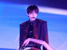 ‘투어 마친’ 백현, 엑소 팬들 앞에서 진심 고백 “내 세상, 여러분으로 가득”