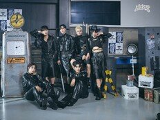 웨이커 오늘 컴백, ‘엠카’서 신곡 ‘LiKE THAT’ 무대 최초 공개 