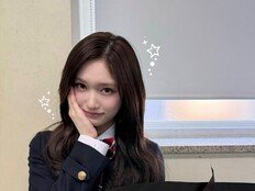 아이브 이서, 꽃다발 들고 졸업 인증…스무 살 새 출발