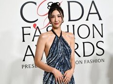 ‘케데헌’ 美 골든글로브 주제가상…이재 “엄마 사랑해요”