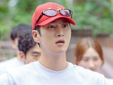 안보현 미행까지, 수상하네… 상남자 질투? (스프링 피버)