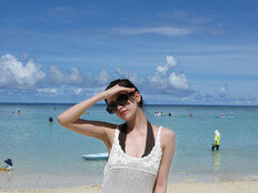 아이브 안유진, 수영복 입고 건강미 발산 ‘청량 섹시미’