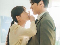 최진혁·오연서, 단둘이 빈 회의실? 아찔 스킨십 (아기가 생겼어요)