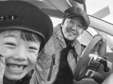 윤상현, ‘♥메이비’ 똑 닮은 아들과 투샷…“이만한 친구가 없네요”[SD셀픽]