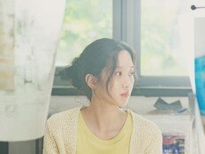 문가영, ‘국민 전 여친’ 됐다…‘만약에 우리’로 성공적 스크린 주연 데뷔