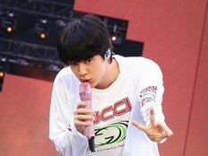 방탄소년단 진, 솔로인데 8억 스트리밍…답 나왔다